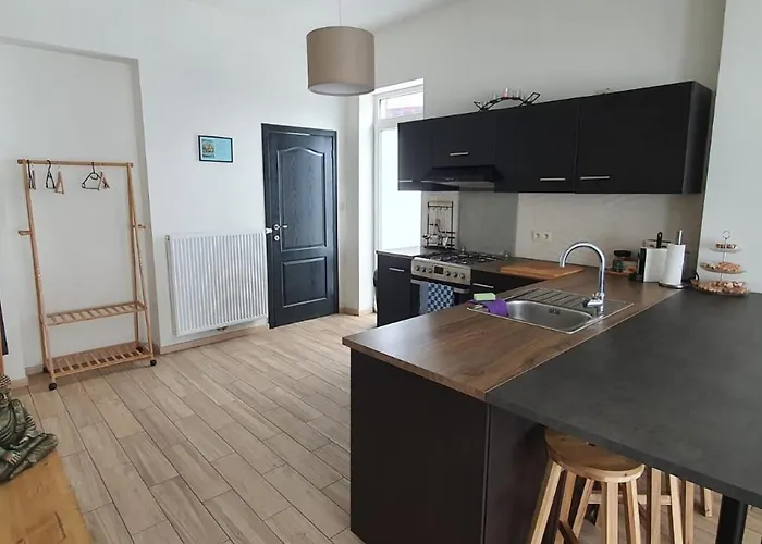 Au 169 La Maison Du Coin *